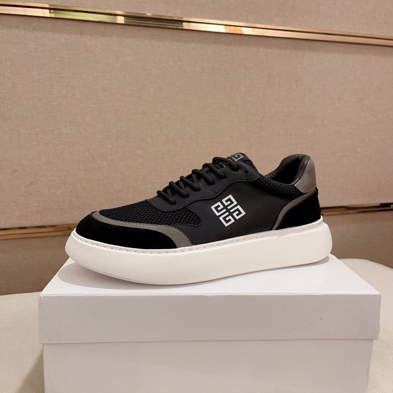 G*u*i casual shoes